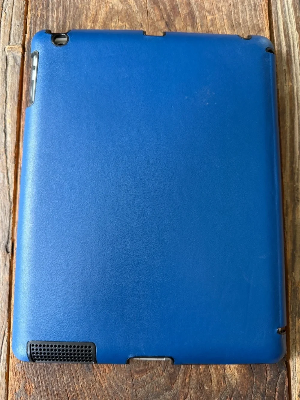 iPad 2 Model a1395 16GB with leather case as bonus